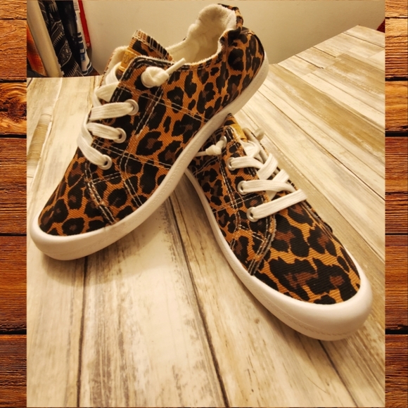 Jenn Ardor Super Foam Slip on Leapard/Cheetah print Sneakers size 6. BRAND NEW - Picture 5 of 8